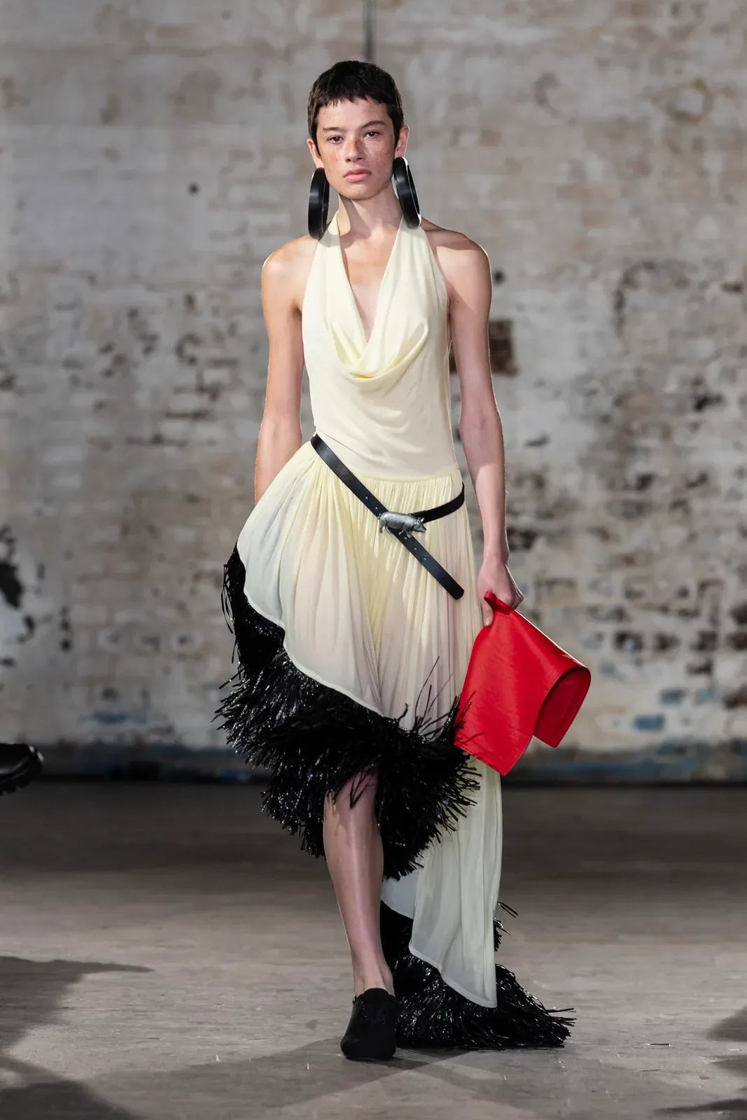 metal-london-fashion-week-ss27-keburia-04