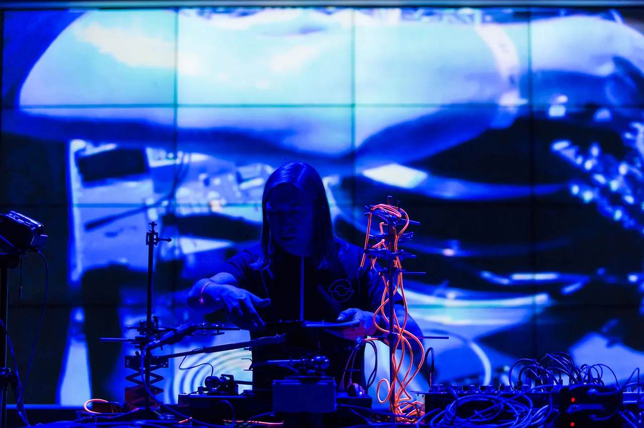 Mutek 3