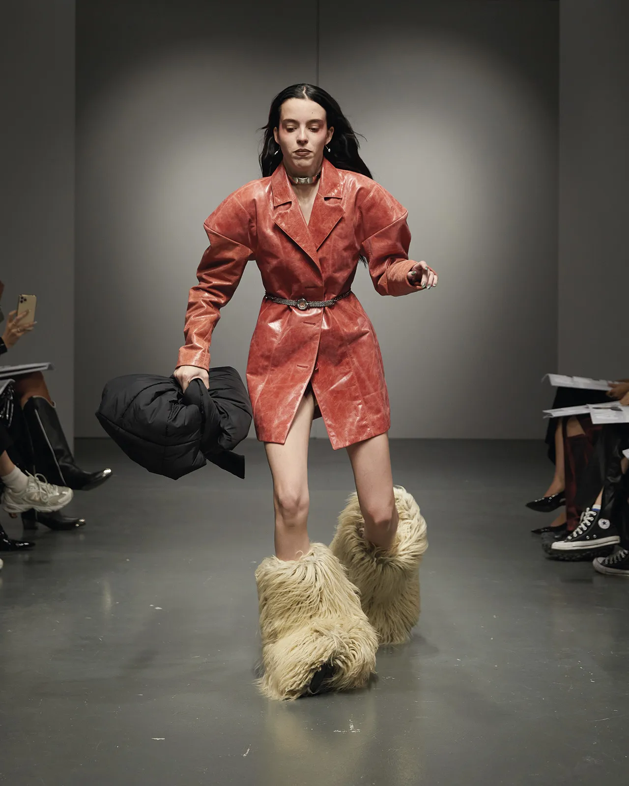 Avavav Runway Loo K2