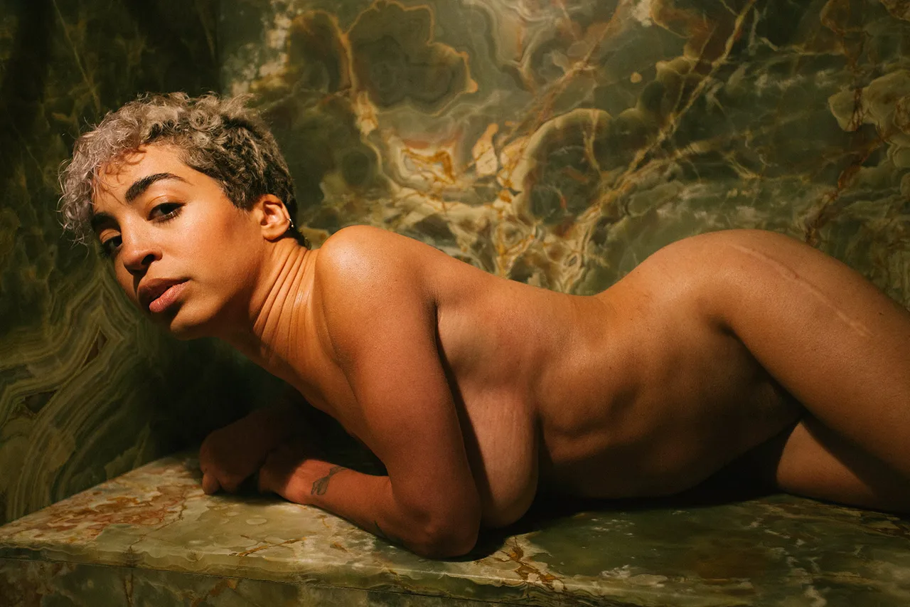 Ira Chernova Naked and Comfortable Metalmagazine 27
