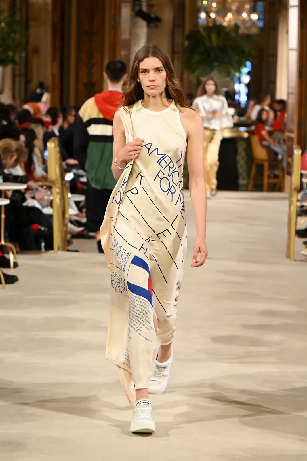 metal-tommy-hilfiger-spring-2027-27