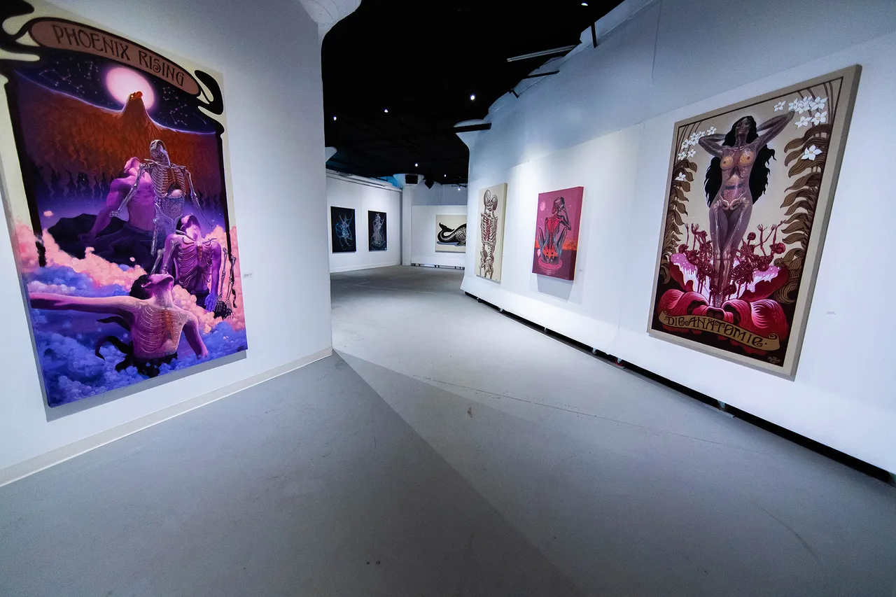 Mirus Gallery Install 5