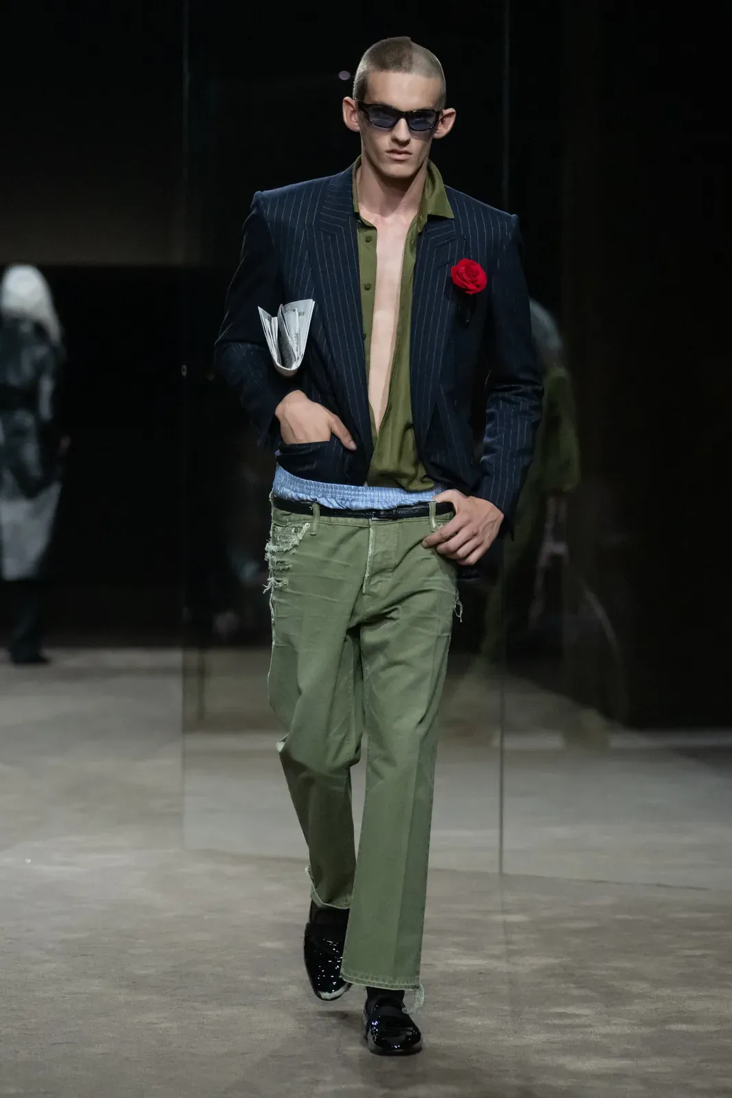 metal-tom-ford-ss27-12