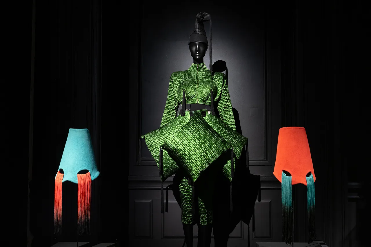 Jean-Paul-Gaultier-phot-Gautier-Deblonde