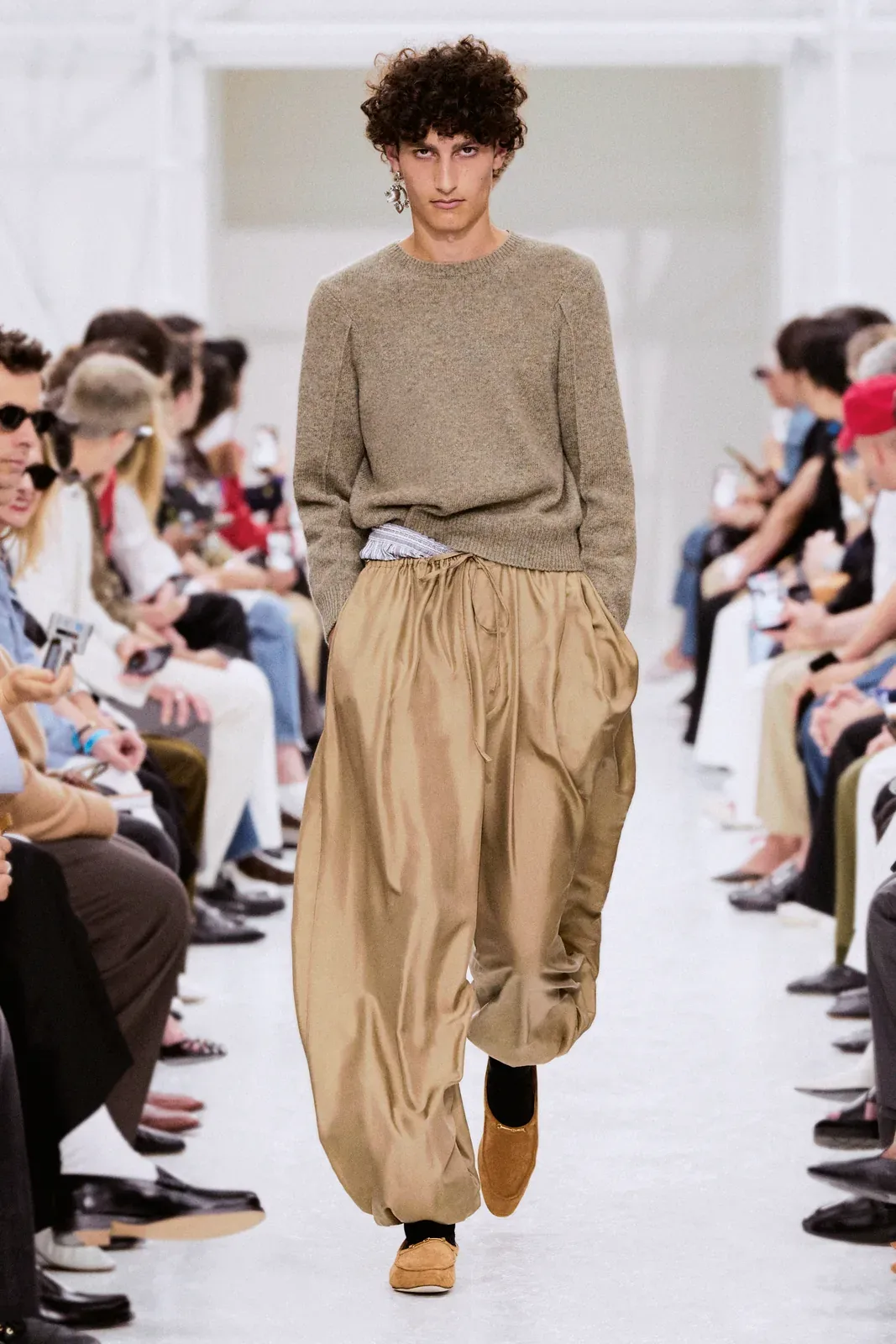 metal-celine-s-s-2027-menswear-18