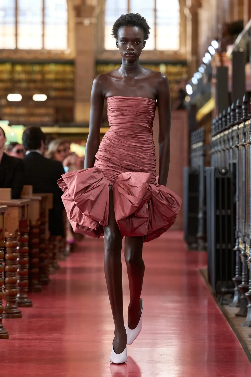 metal-valentino-ss27-03