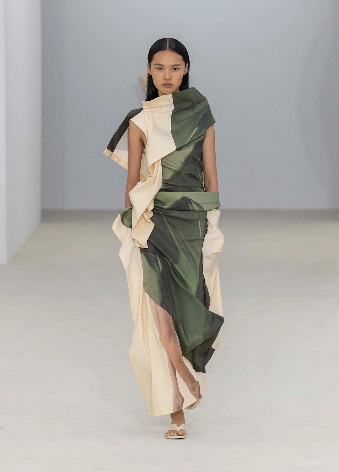 ISSEY-MIYAKE_SS26_17