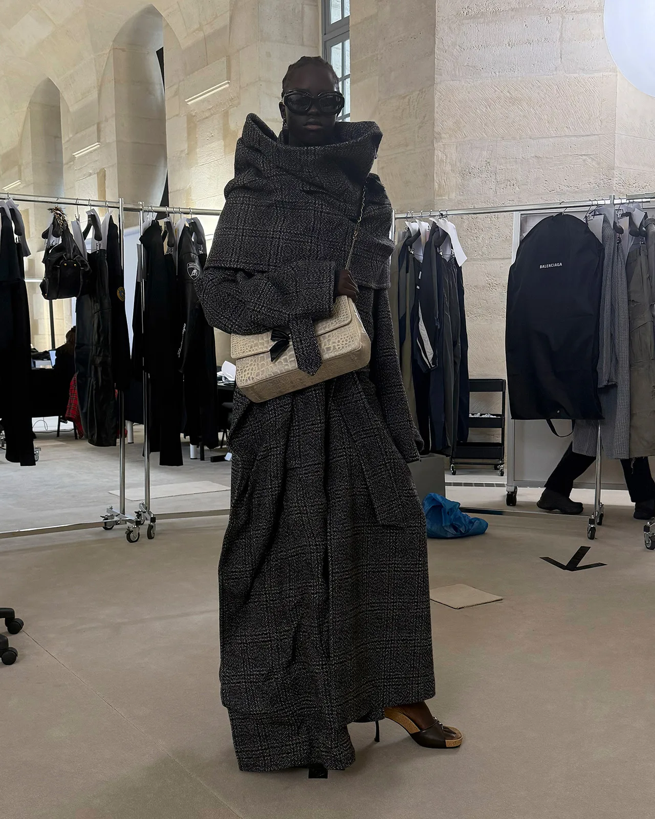 BALENCIAGA-FALL-25-LOOK-11_AKOLDE.jpg