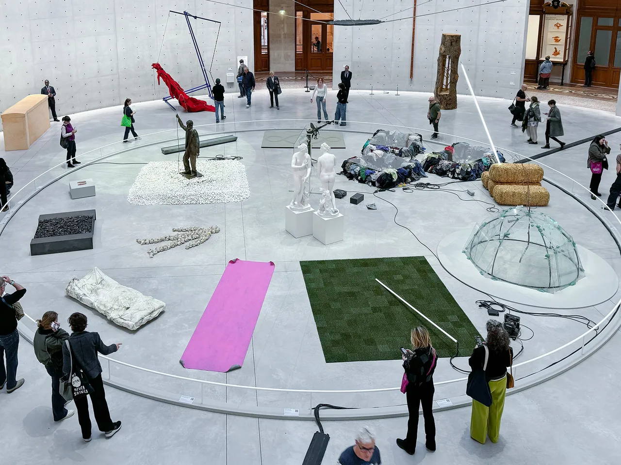 Bourse-de-Commerce-Arte-Povera2