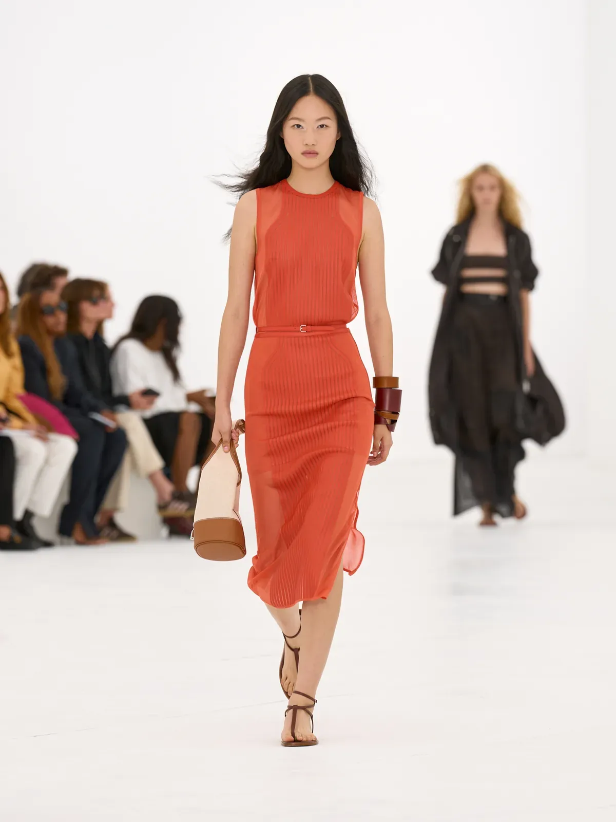 metal-hermes-ss27-38