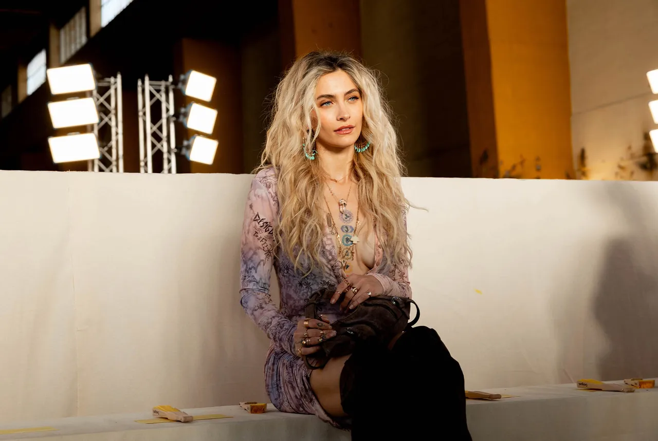 PARIS_JACKSON_DESIGUAL_STUDIO_FASHION_SHOW_2025_