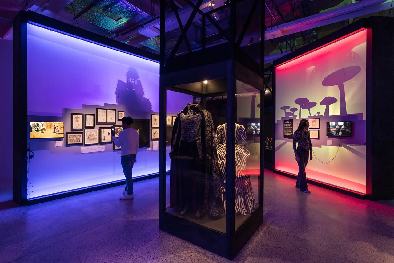 Rob-Harris-for-the-Design-Museum-(5)