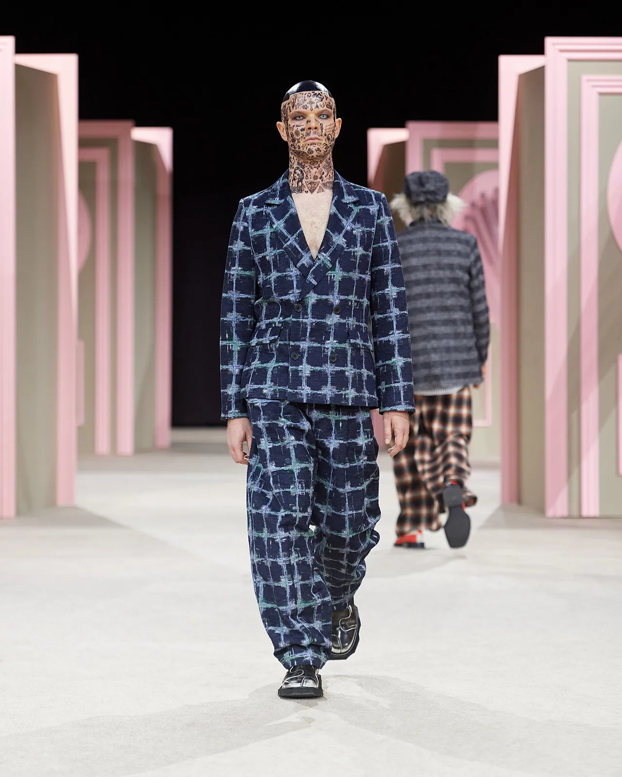 AW24-Copenhagen-Fashion-Week-HenrikVibskov-Runway-4x5-James-Cochrane-19