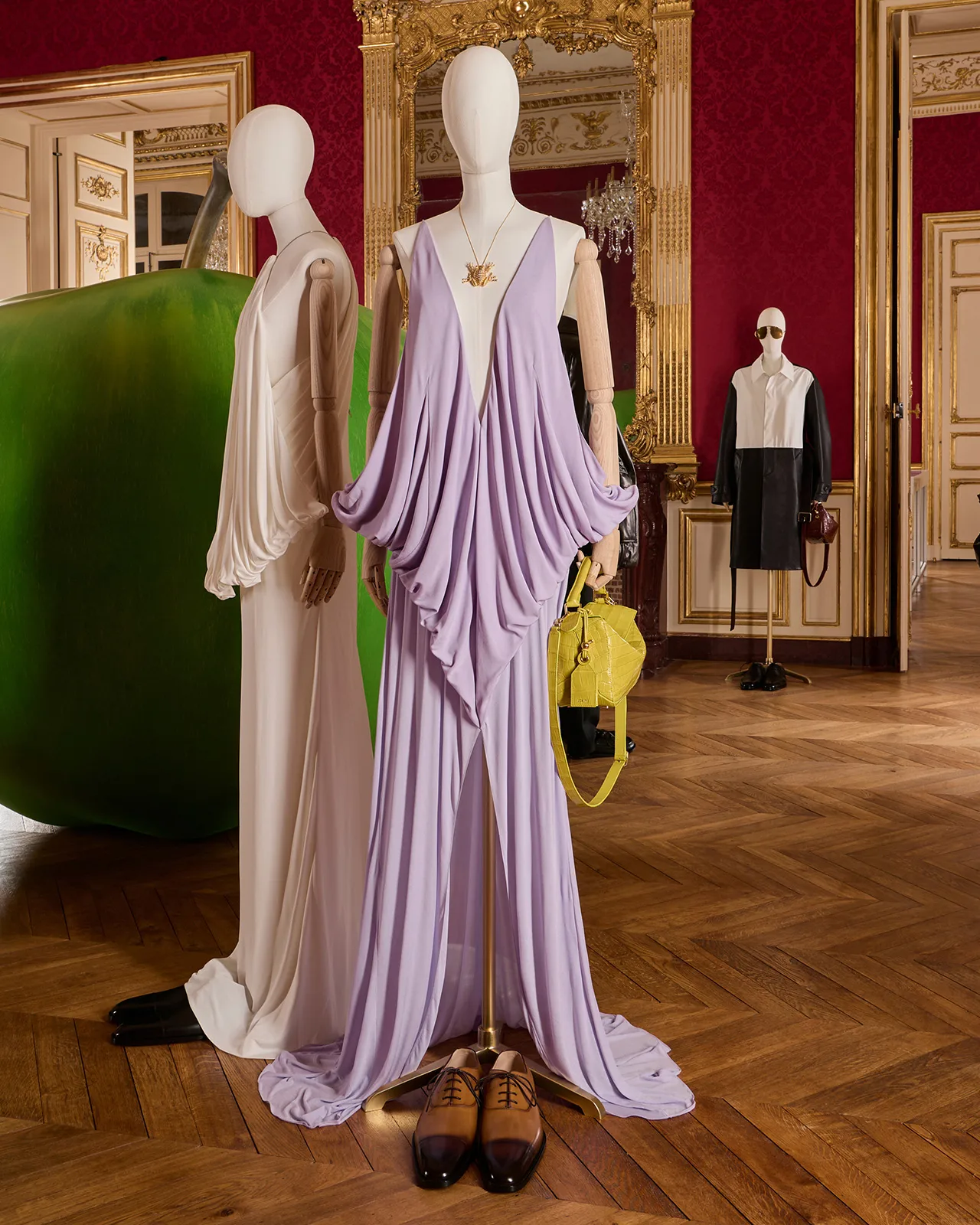 LOEWE_FW25_PRESENTATION_16