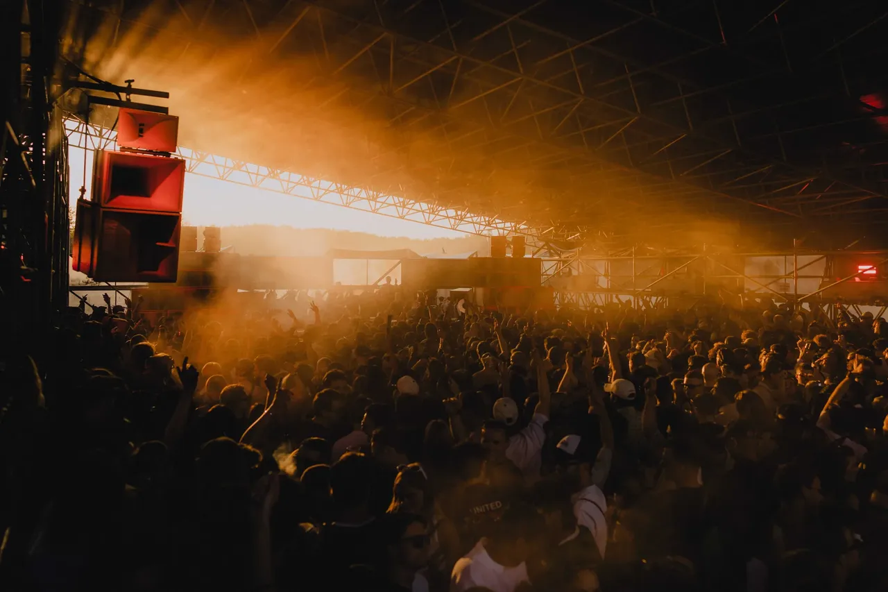 metal-dekmantel-08