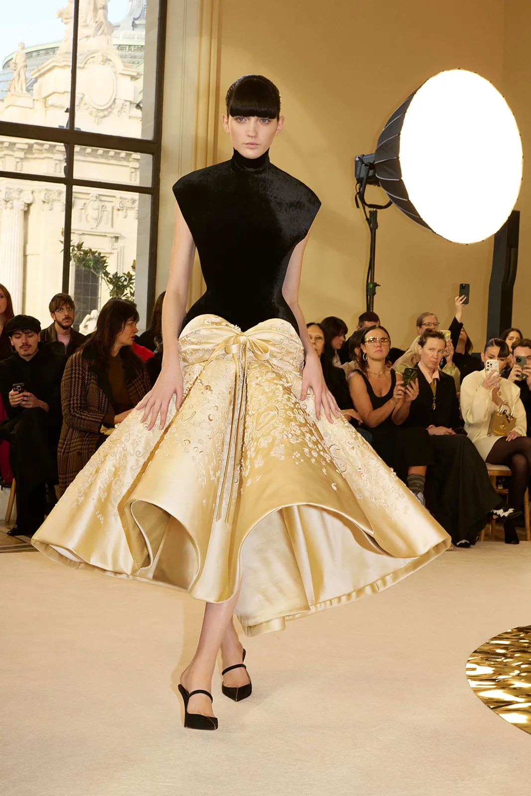 SCHIAPARELLI_HCSS25_LOOK14
