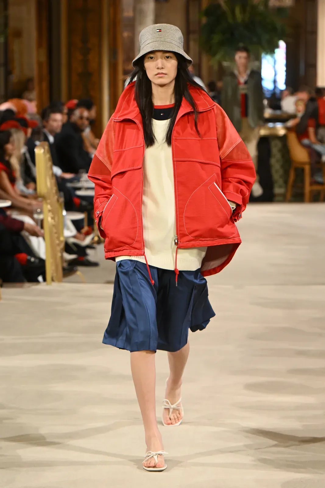 metal-tommy-hilfiger-spring-2027-39