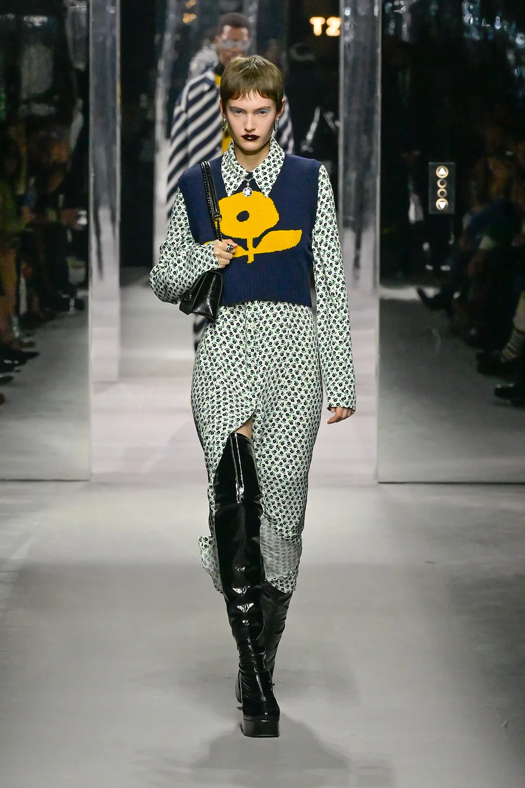 Benetton Fw23 Runway Press Look09