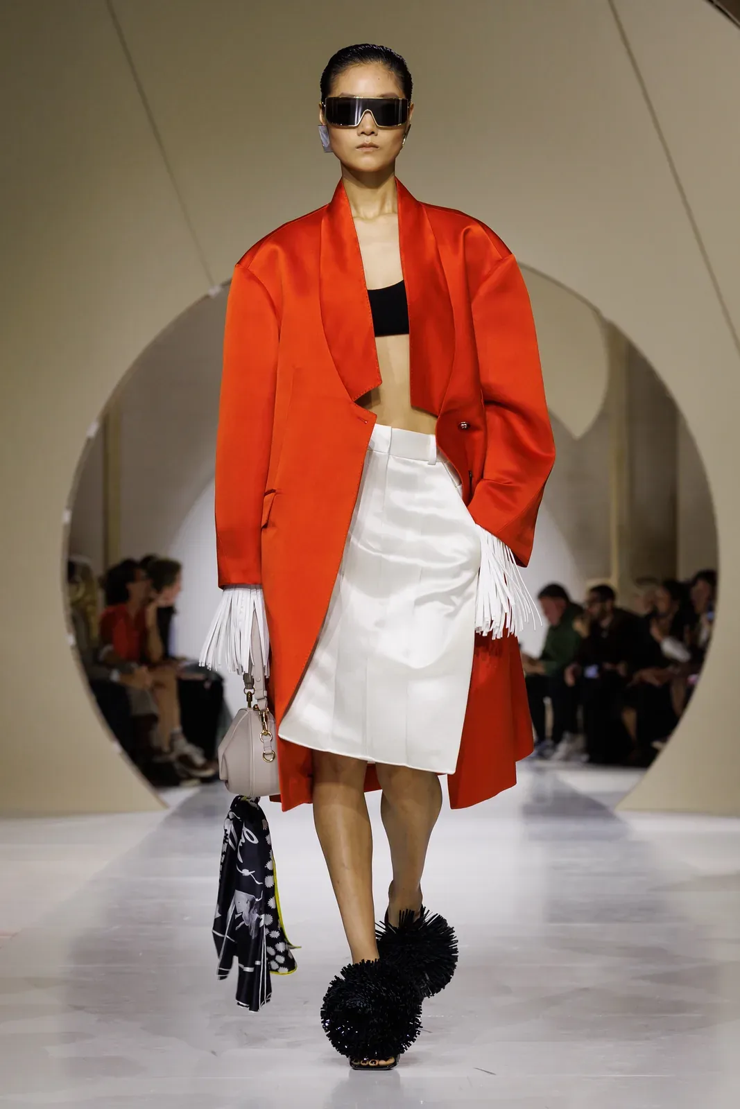 metal-givenchy-ss27-19
