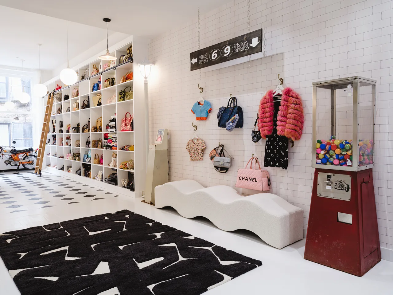 Salon21x Treasuresof New York 10