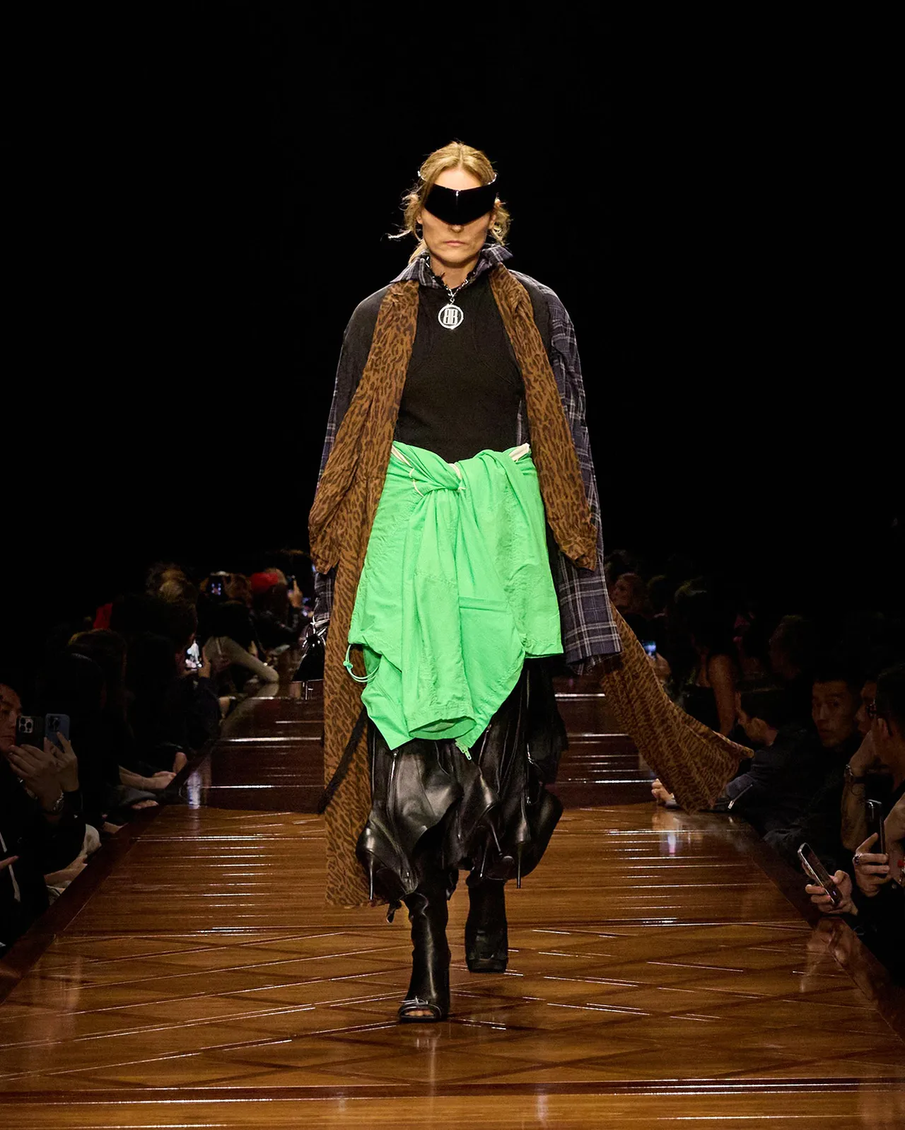 BALENCIAGA-SUMMER-25-LOOK-36_ALESIA