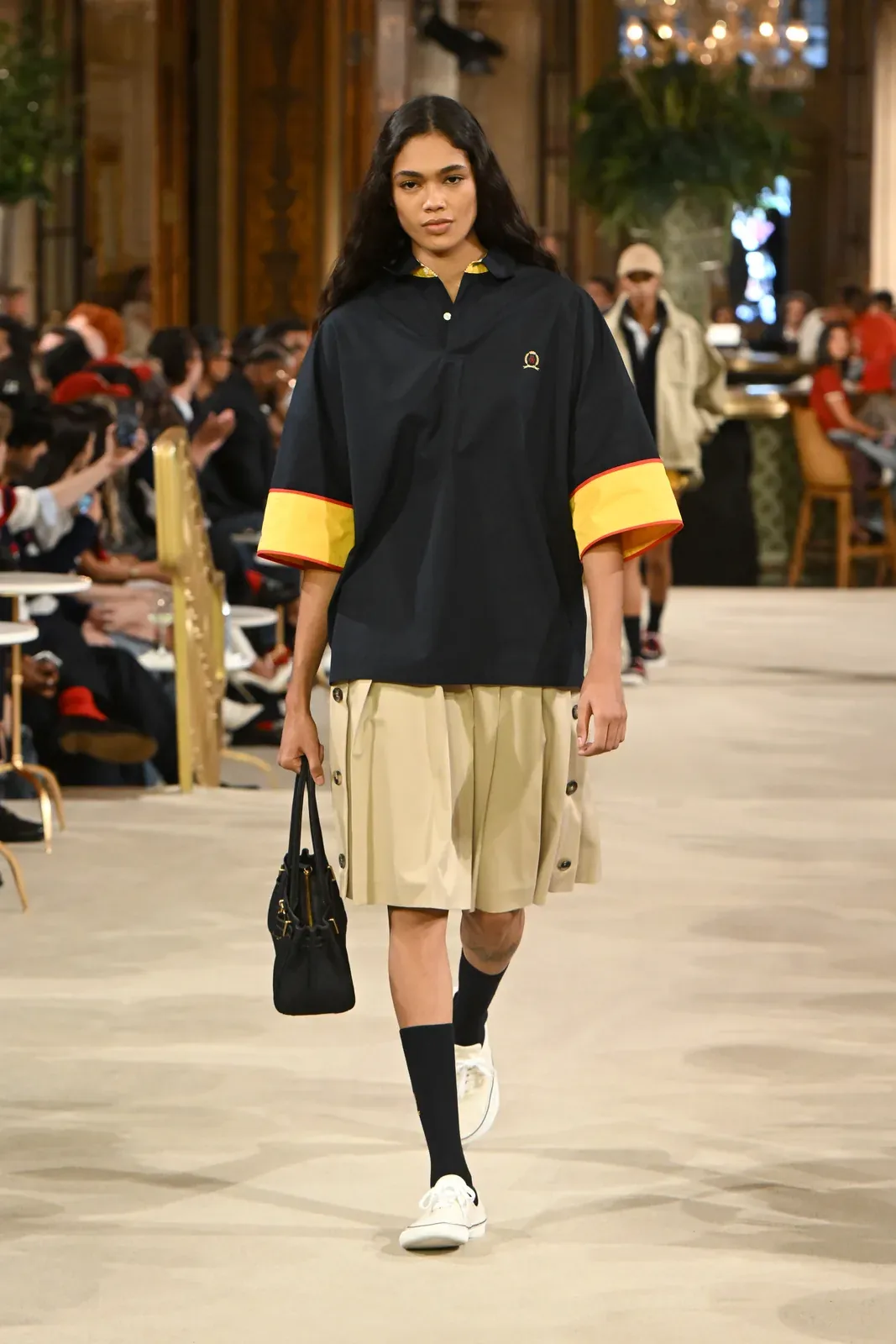 metal-tommy-hilfiger-spring-2027-02.webp