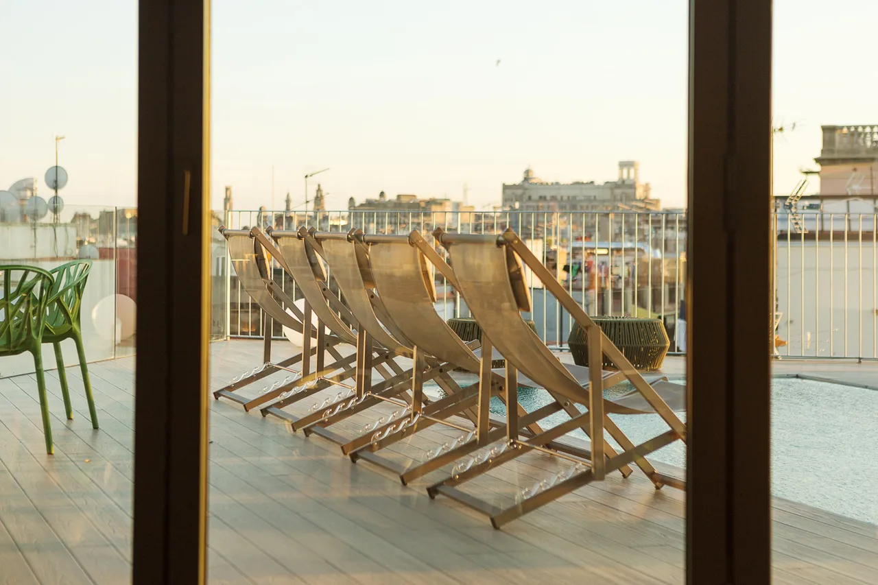 REC_Hotel_1