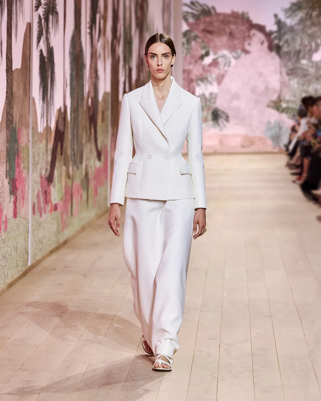 Dior Hc a W23 24 12