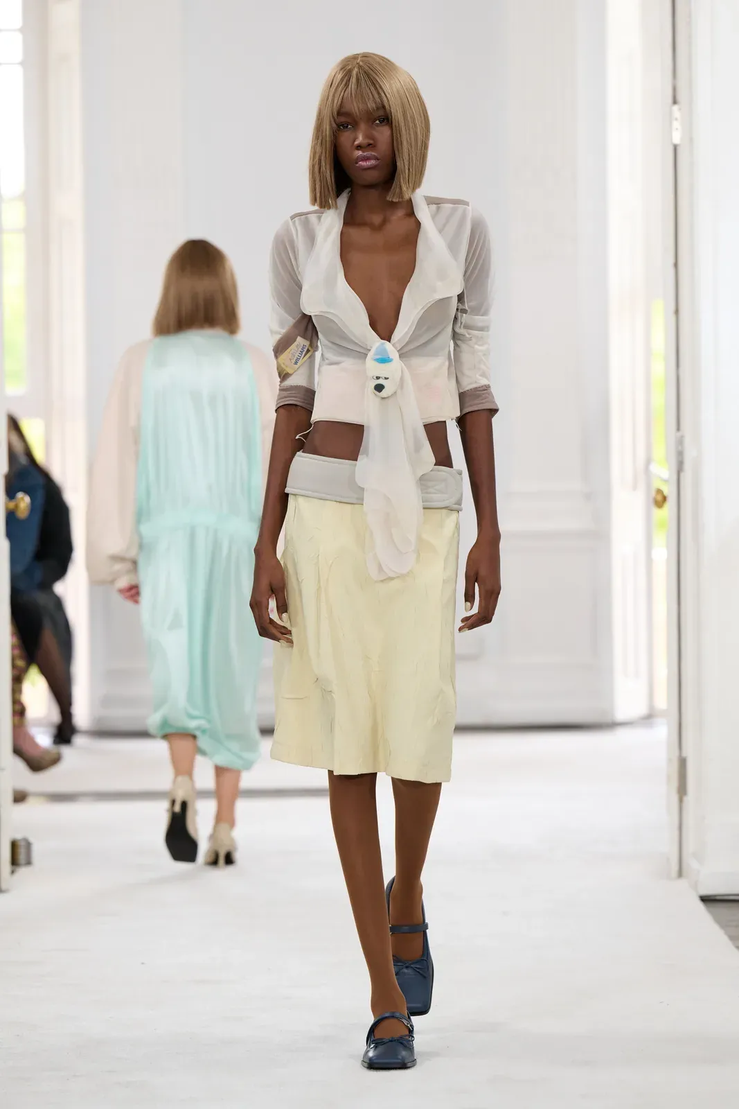 metal-london-fashion-week-ss27-ashley-williams-04