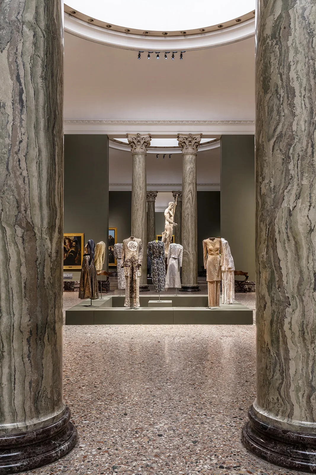 Giorgio-Armani_Milano-Per-Amore_Pinacoteca-di-Brera_4