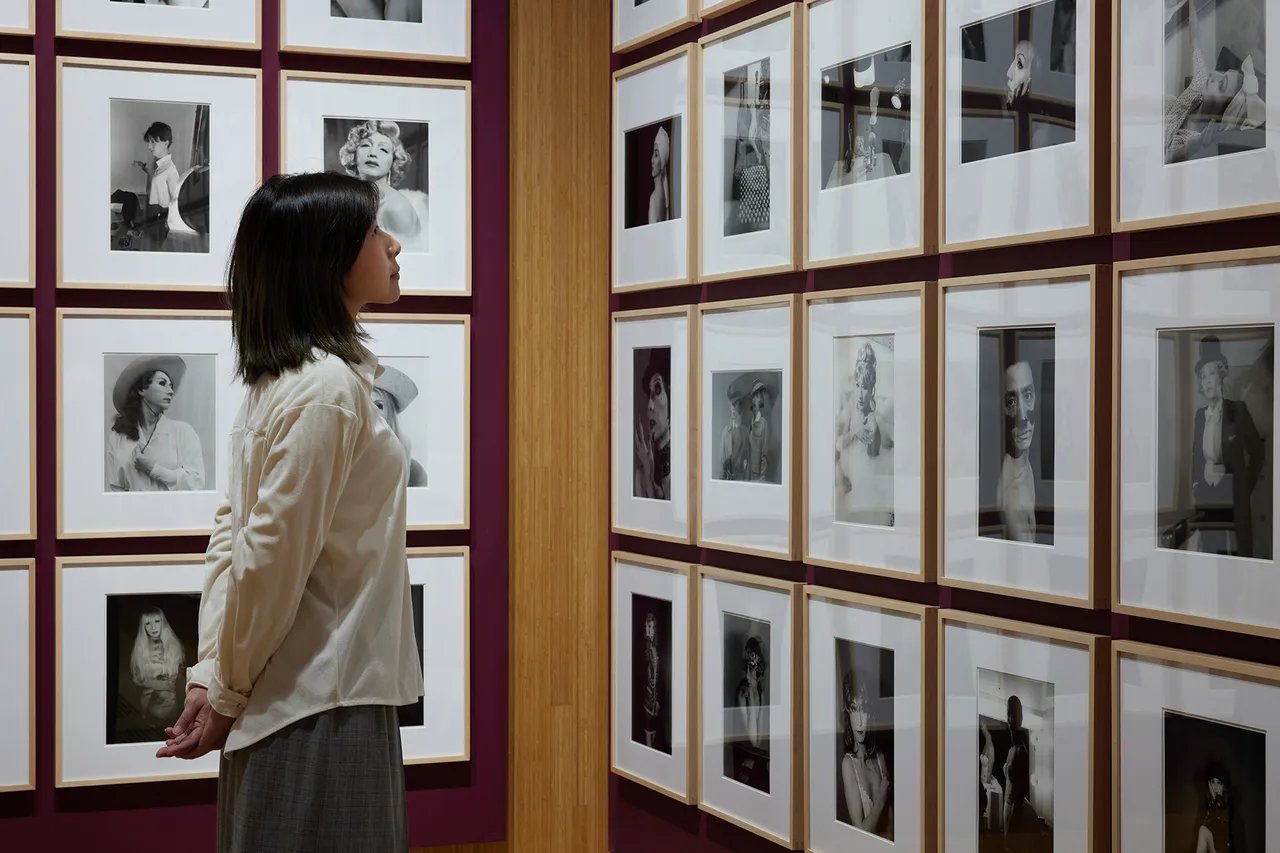Morimura-and-Sherman_Installation-view_8