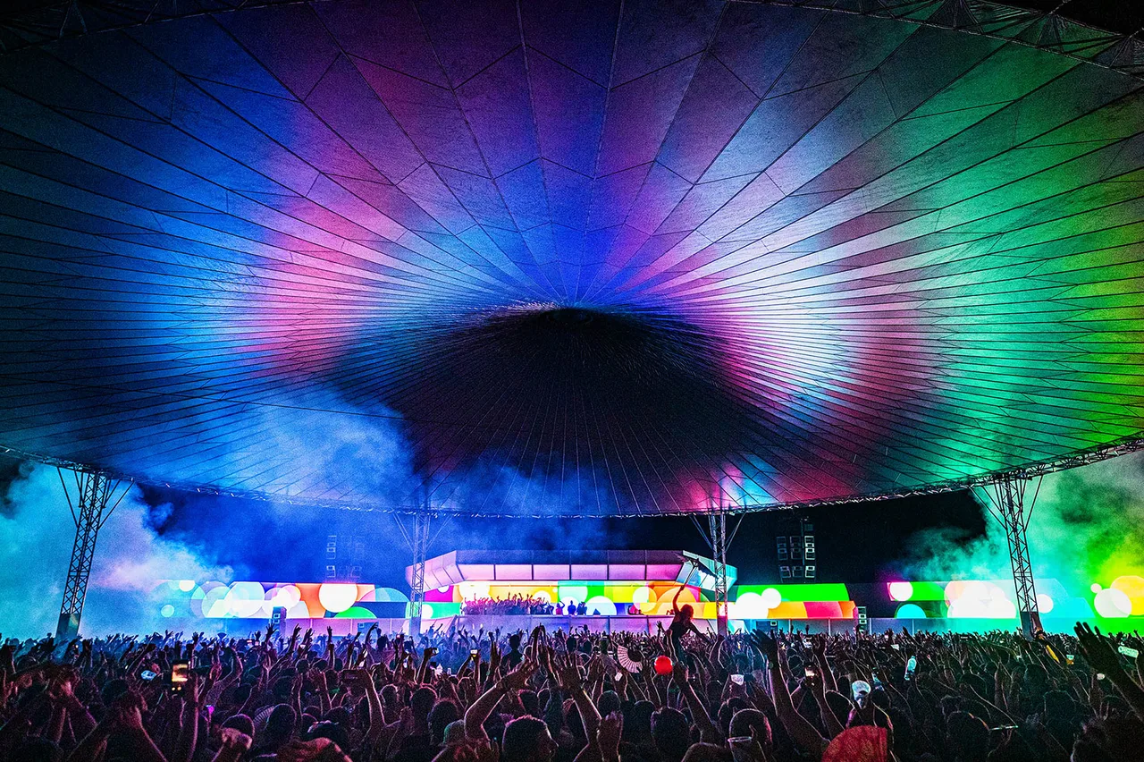 Atmosphere 1 Dekmantel Festival 2019 (day 5) Please Credit Bart Heemskerk