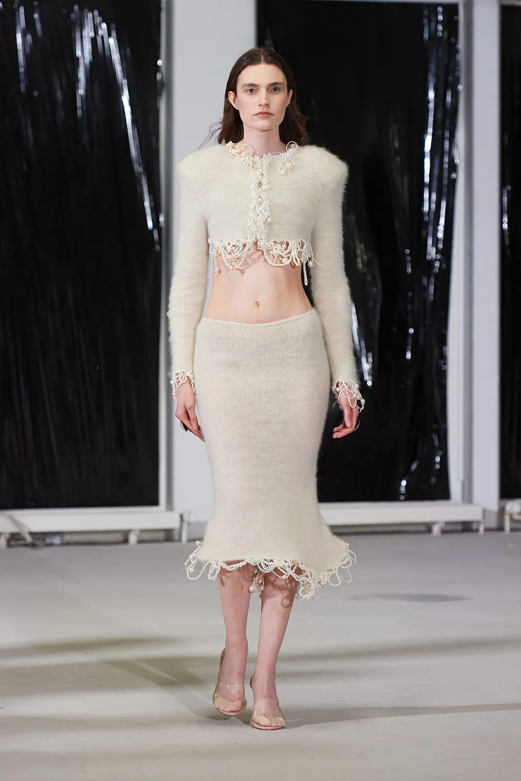 LOU-DE-BETOLY_AW24_Look001_by_James-Cochrane_for_BFW