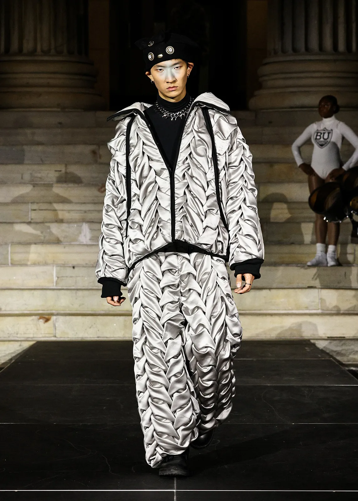 Rojin-Jung-Look-1