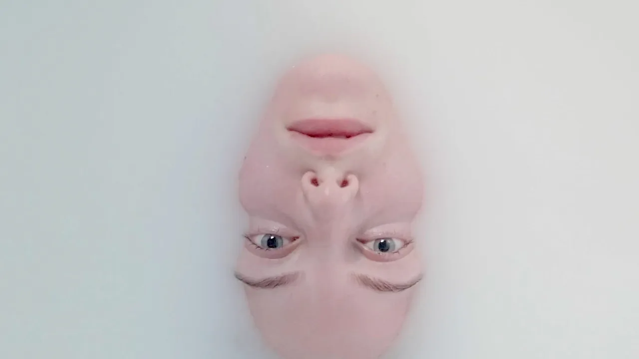 Air Kiss A