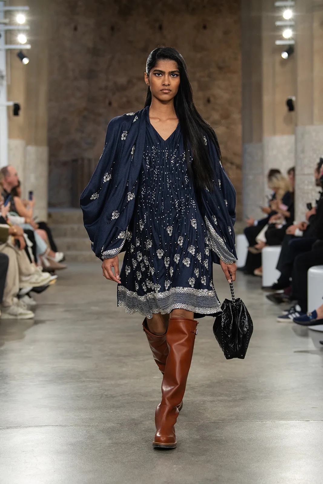 Louis-Vuitton_CR25_35
