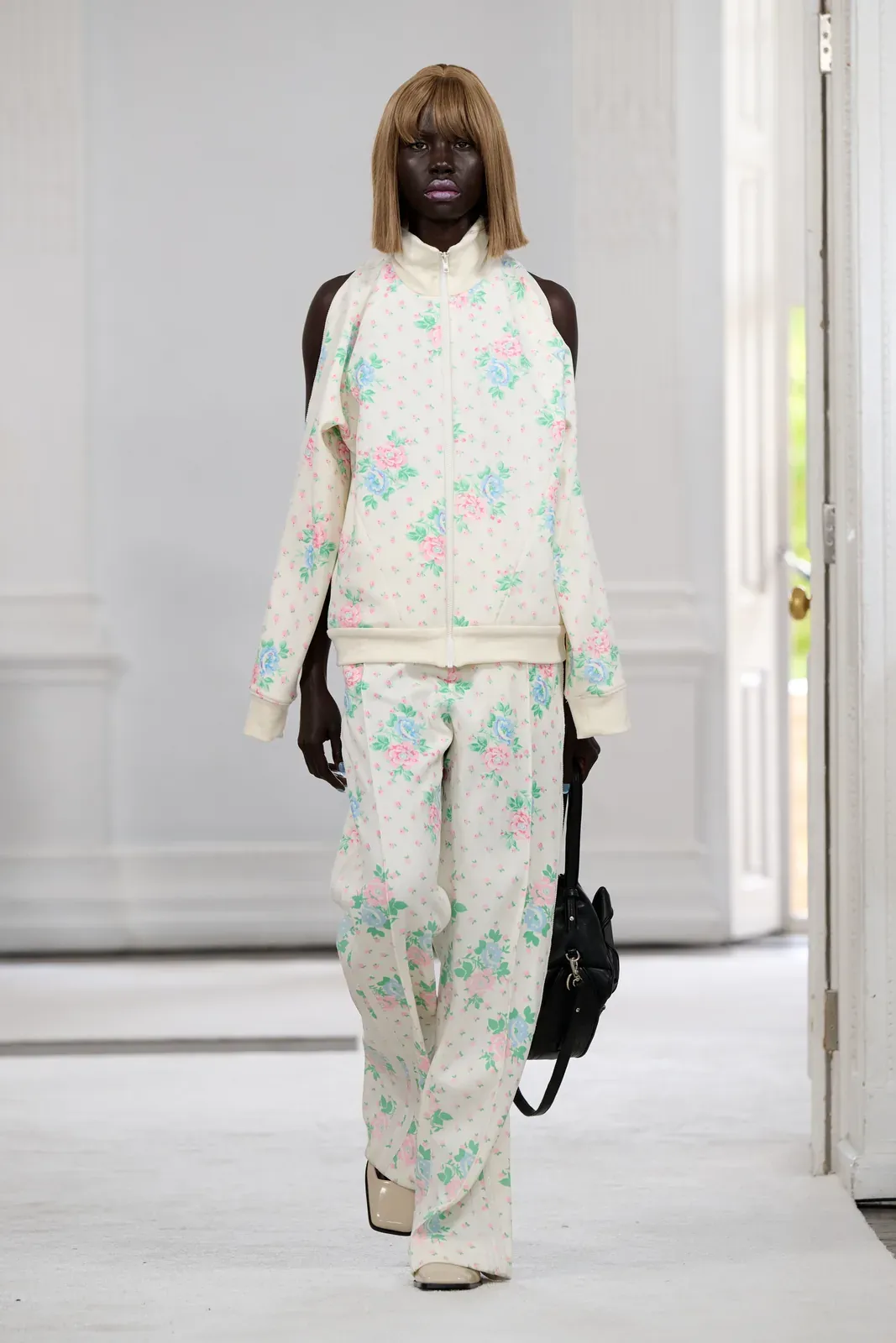 metal-london-fashion-week-ss27-ashley-williams-02