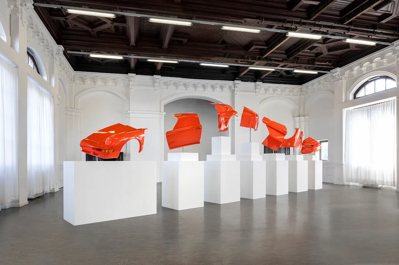 The Never Never  Jeremy Hutchison  Curated by Evelyn Simon  2022  Installation View  Kunstverein Harburger Bahnhof  Photo Fred Dott 02