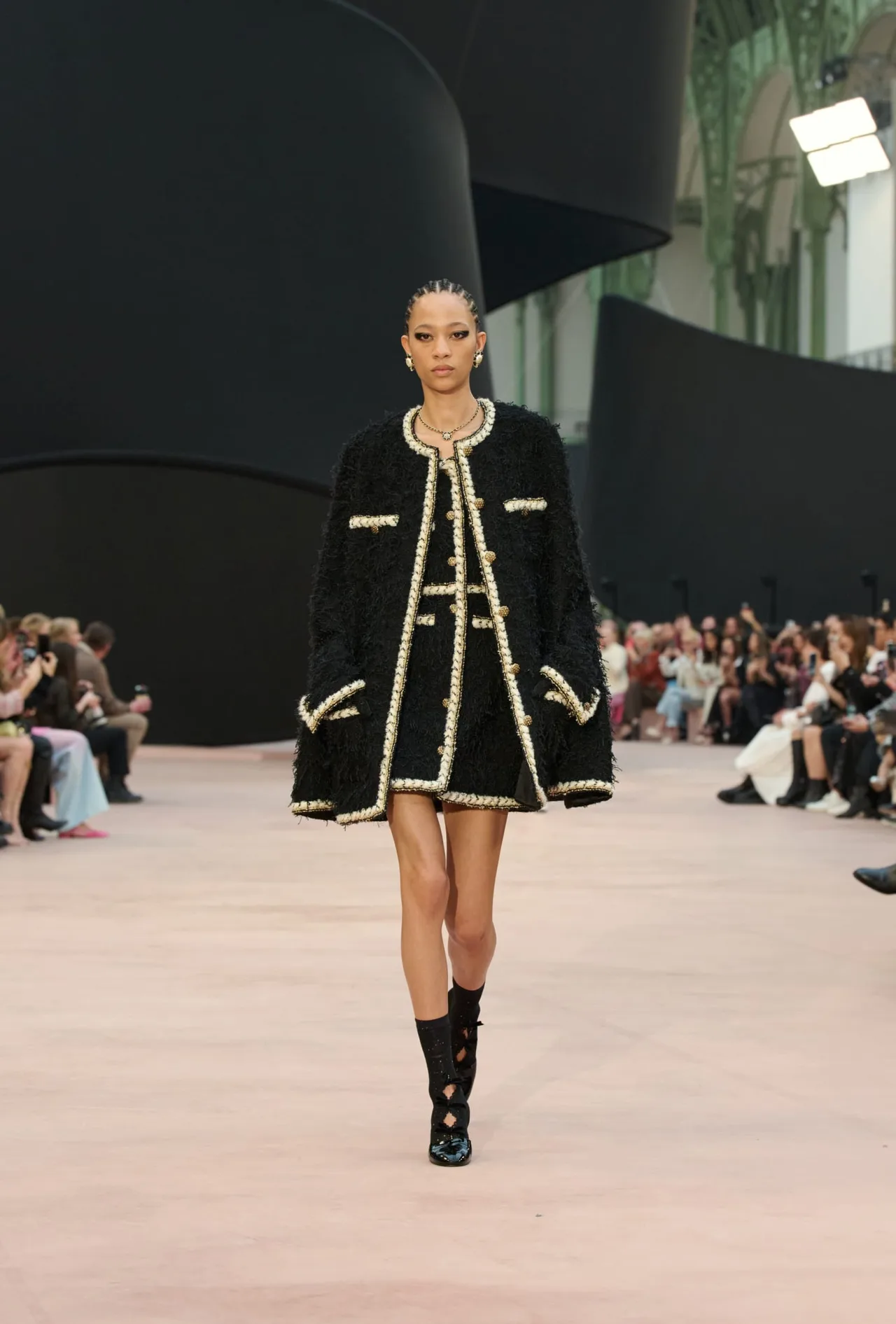 chanel_fw-2025-26-rtw-copyright-chanel-look-27-LD