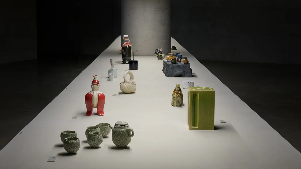 LOEWE_2025_SALONE_EVENT_RGB_CROPPED_16X9_14