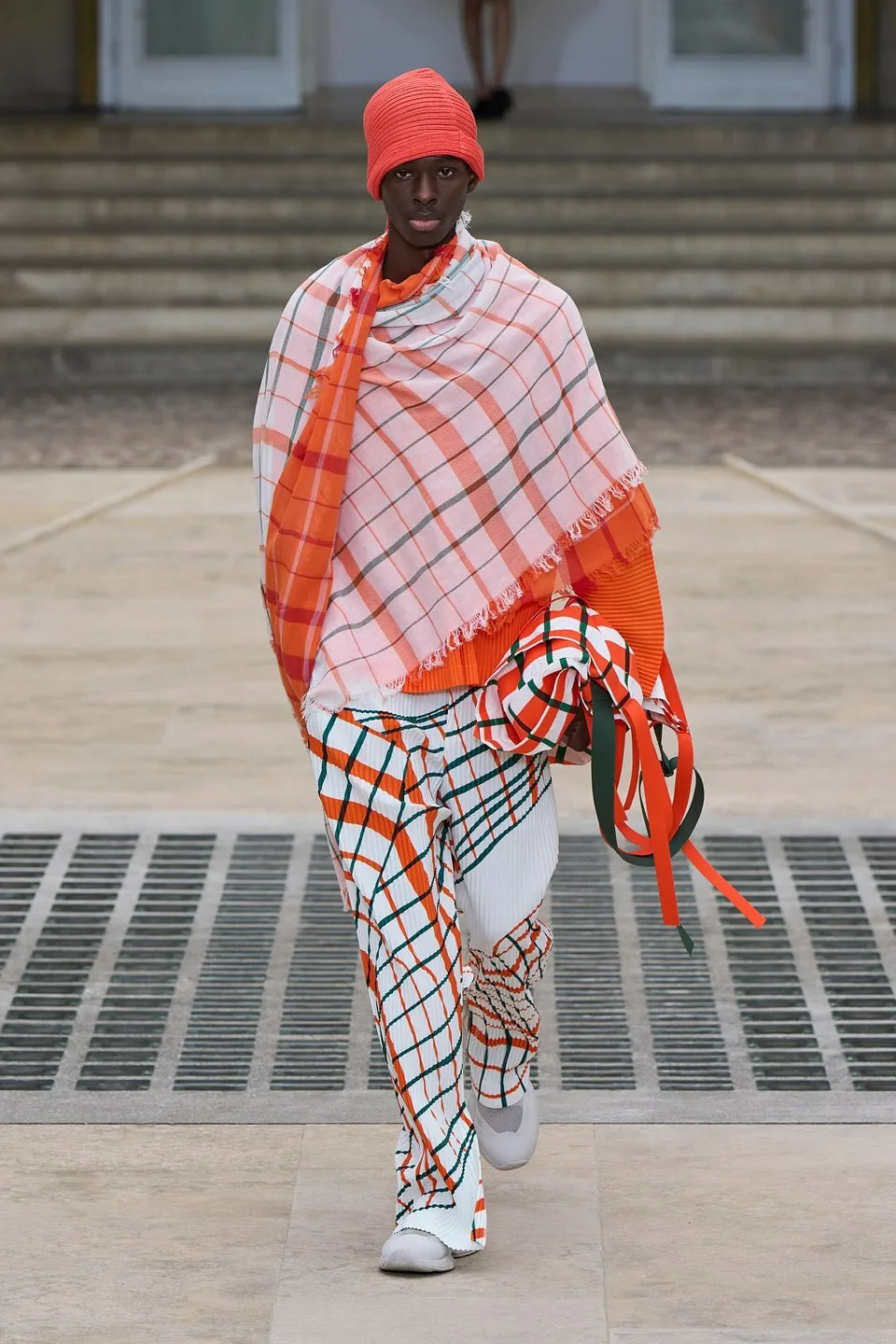 Issey-Miyake_2.jpg