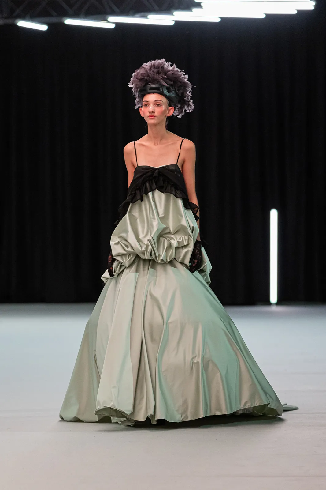 2025_MDMA_DEFILE-Catwalk_coll-VincentDelobelle_4
