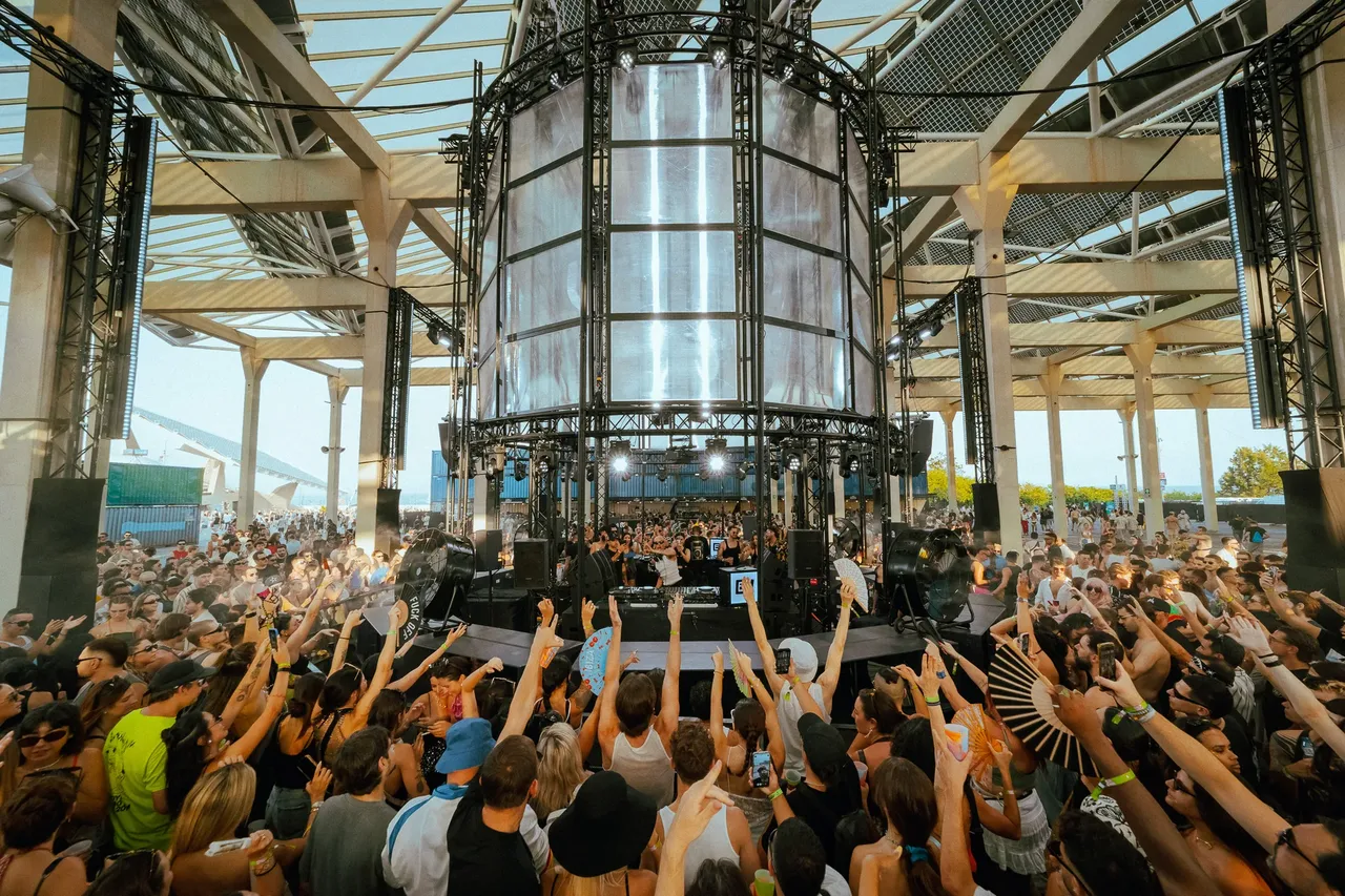 metal-brunch-electronik-festival-edit-04