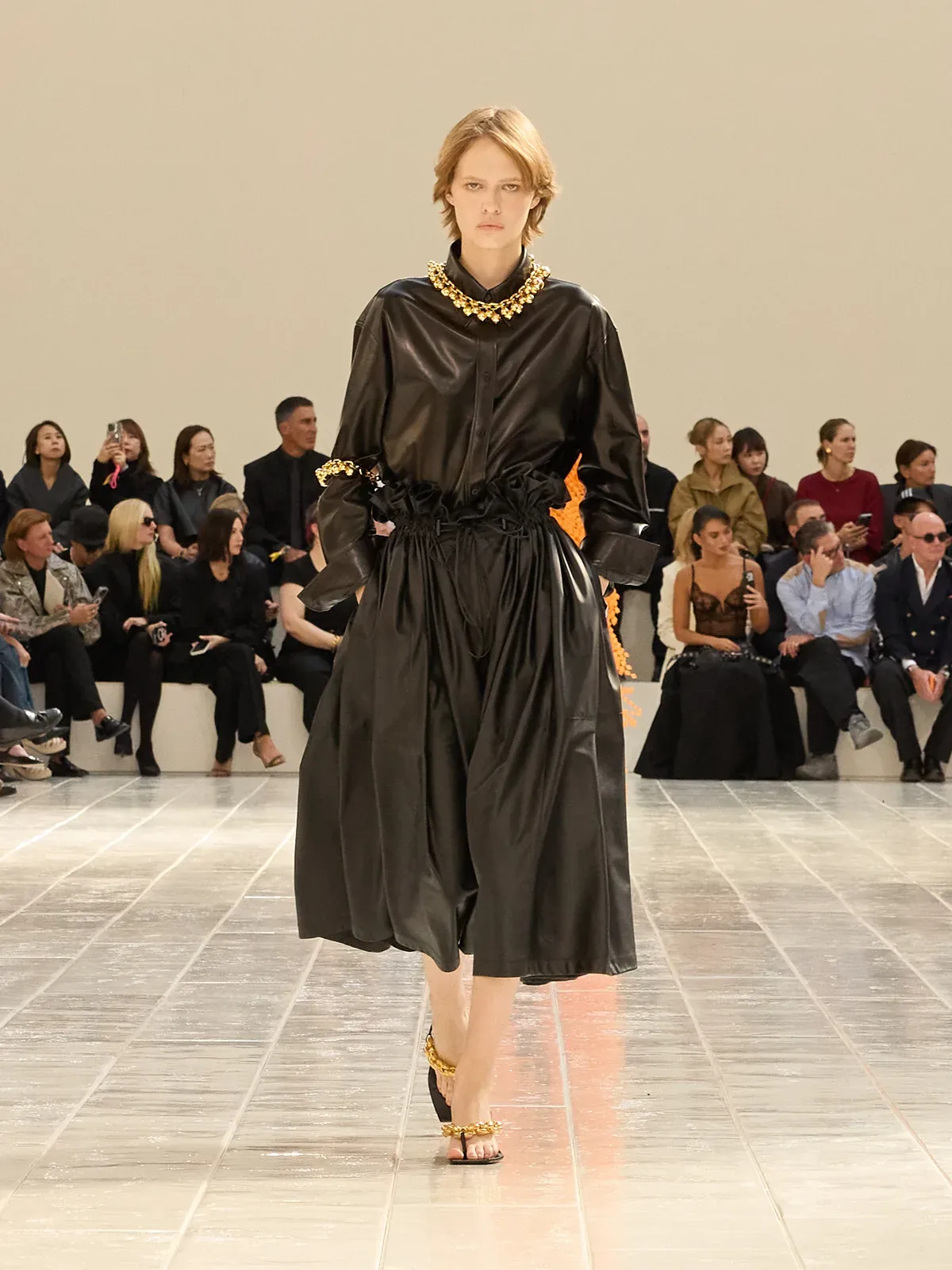 metal-balenciaga-ss27-42