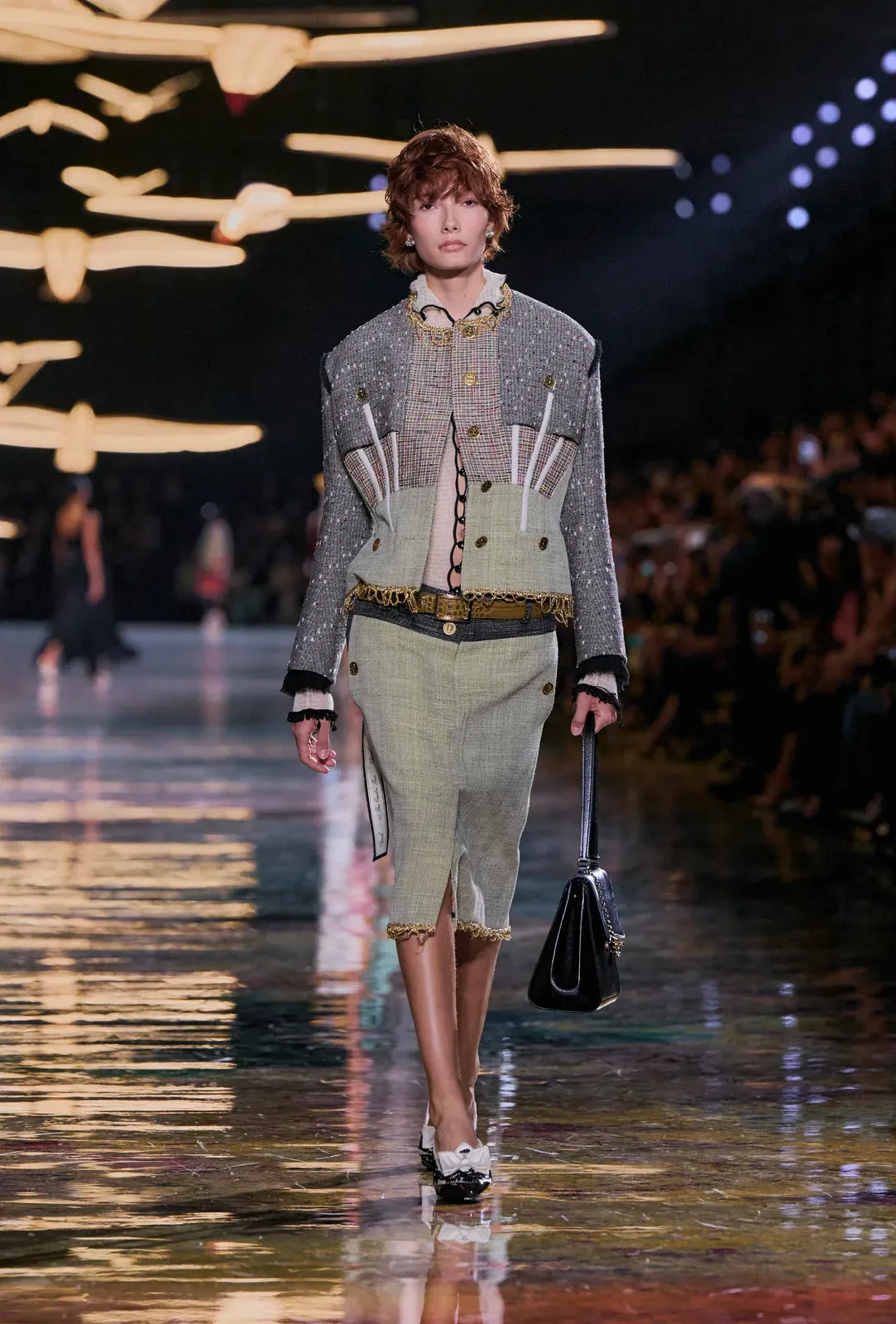 metal-chanel-ss27-13