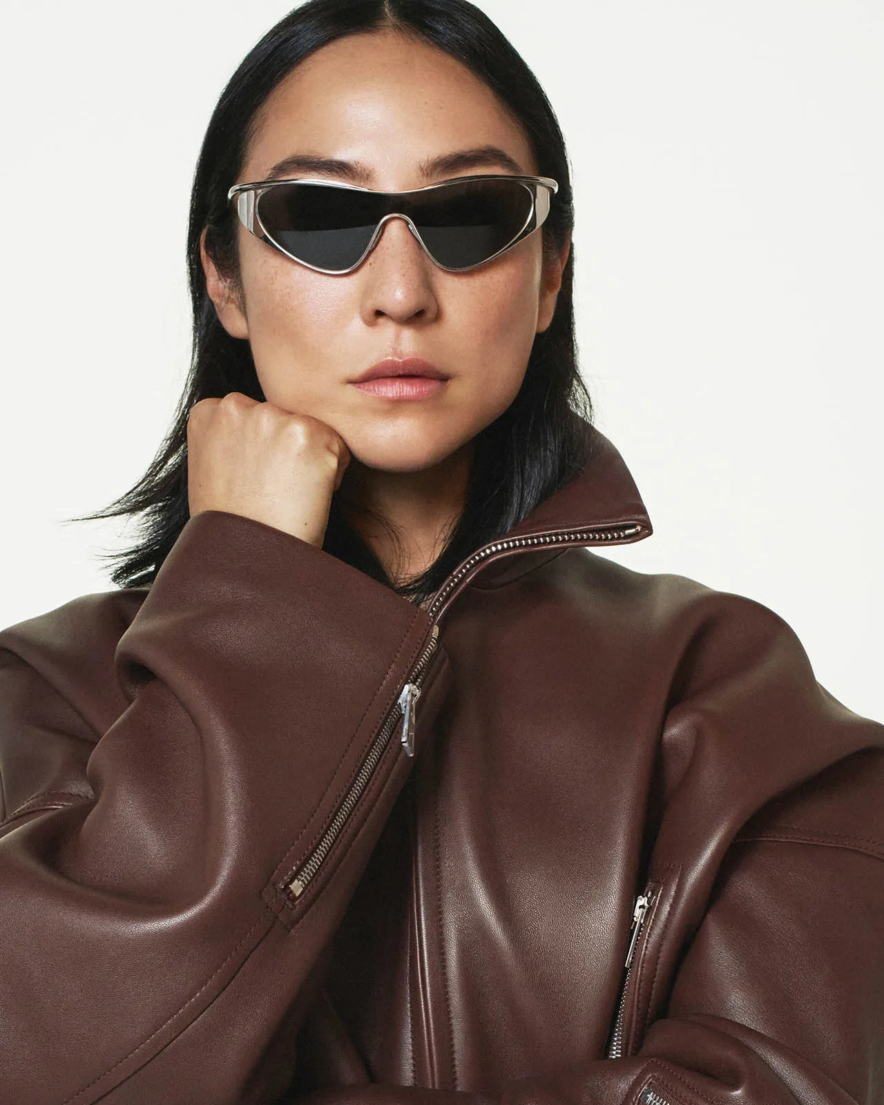 LOEWE_FW24_DAVID_SIMS_CAMPAIGN_10