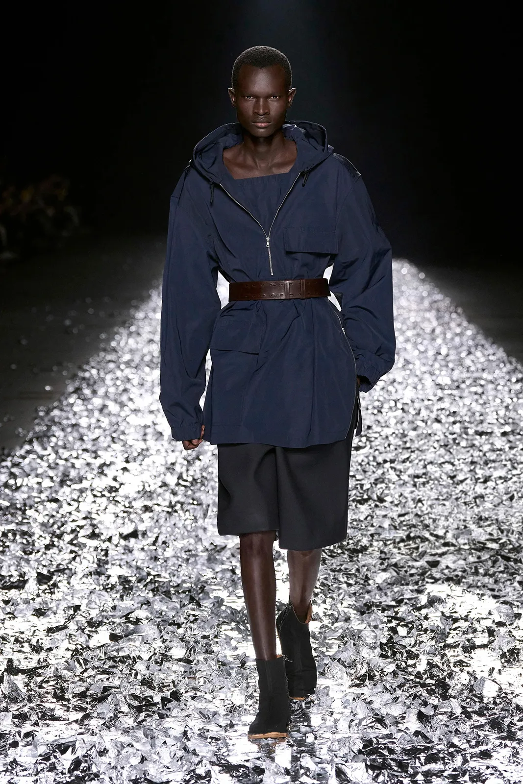 DRIES_VAN_NOTEN_SS25_2732X4098_LOOKS_19