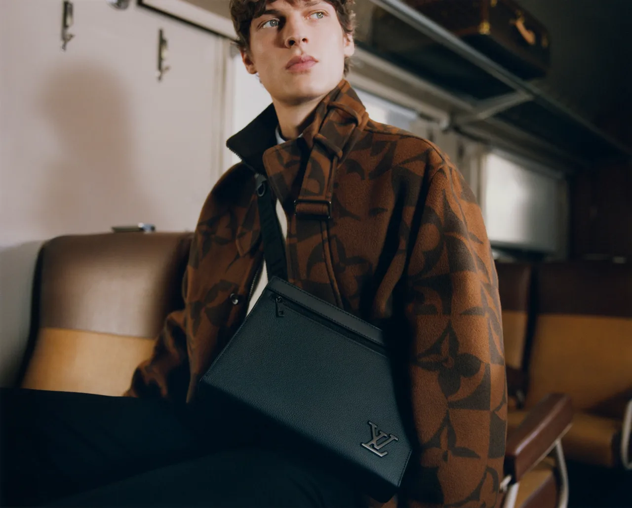 Louis Vuitton Aerogram Metalmagazine 5
