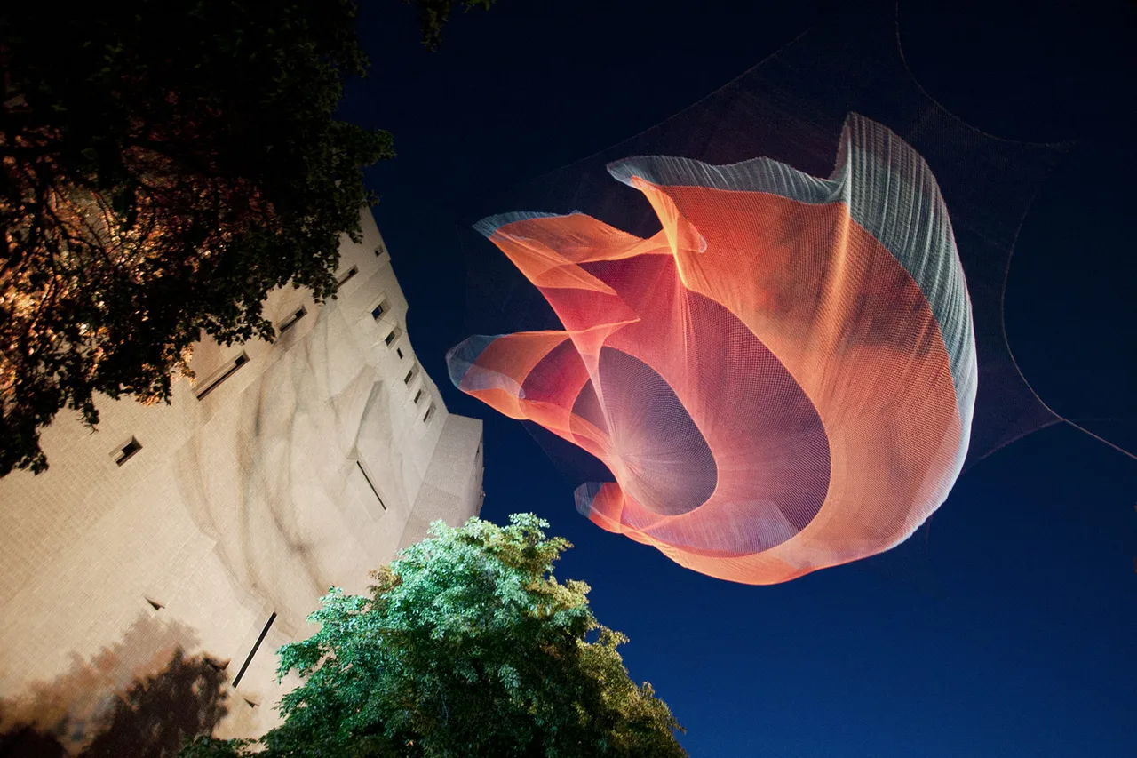 Den Echelman Photo Janet Echelman 8121 Yym