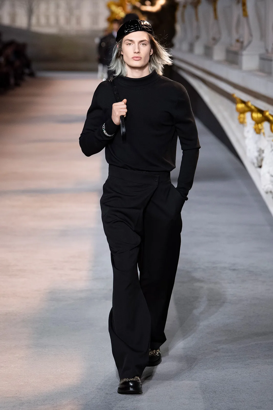 Dior Men W22 23 01.jpg